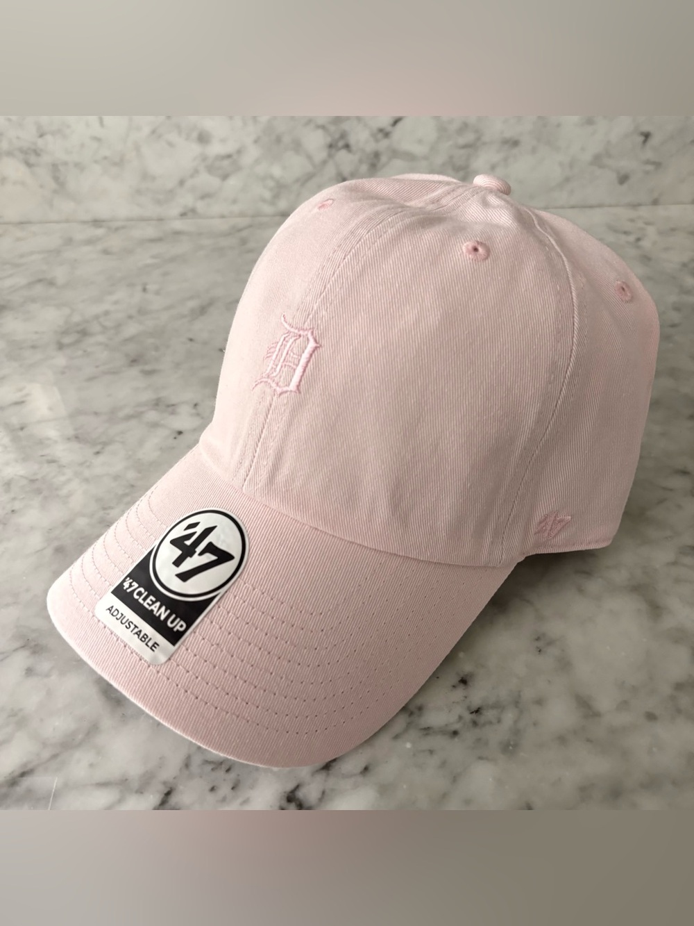 47 Brand Clean Up Adjustable Strap MLB Hat Detroit Tigers Light Pink